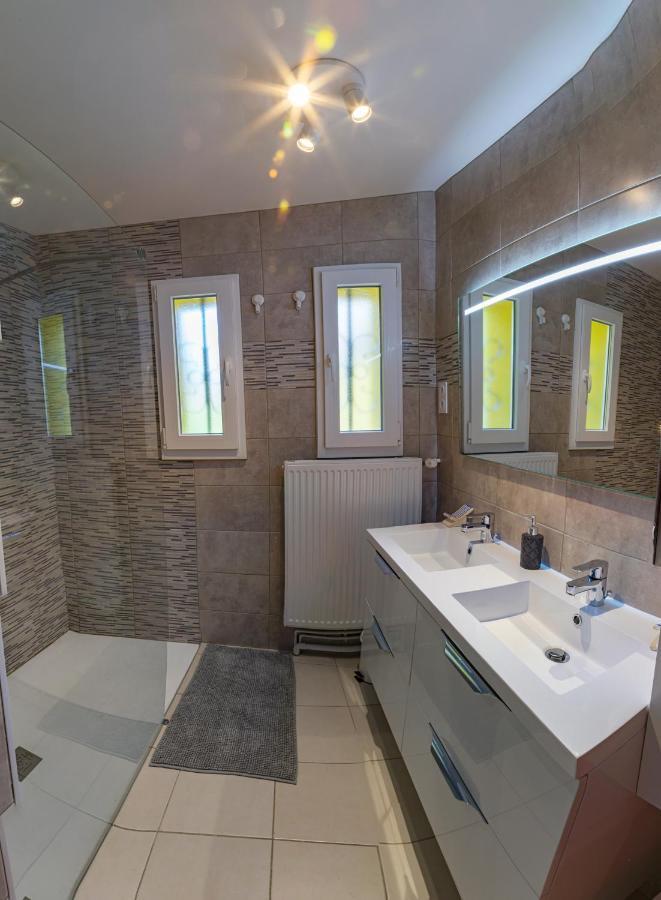 Paisible Maison Entiere 140M2 Avec Veranda Vue Sur La Campagne Renwez Exterior foto